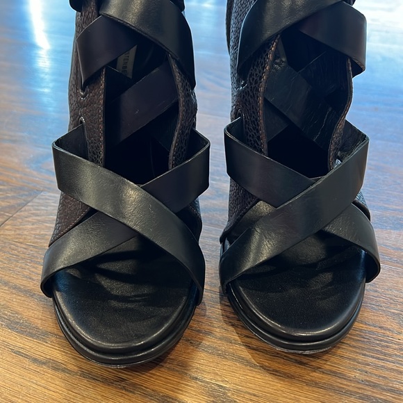 💕HP💕Diane von Furstenberg Radcliff Lace-Up Bootie metallic copper - Picture 6 of 13